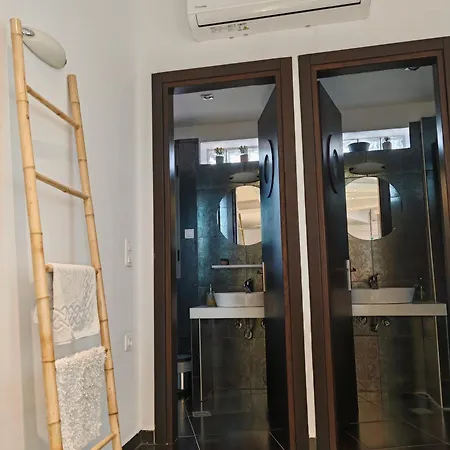 George 2 Διαμέρισμα