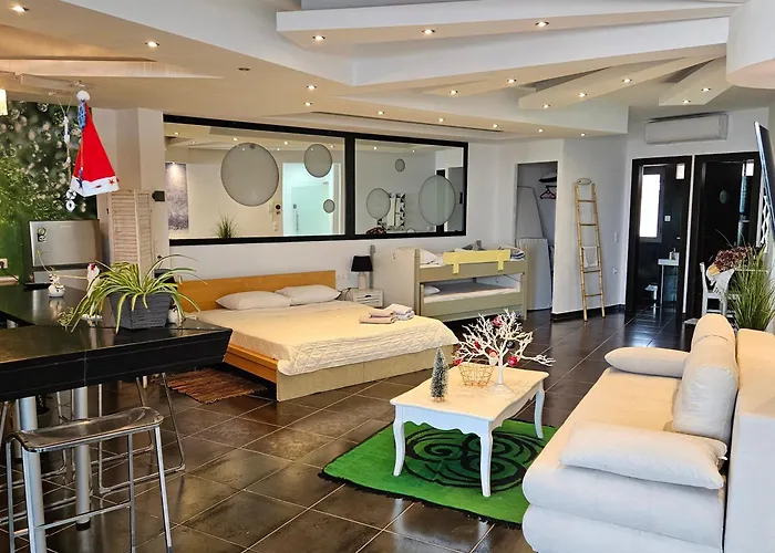 Appartement George 2 *